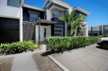 Magenta Studio Room - St Kilda Accommodation 0