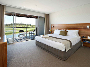 Magenta Studio Room - St Kilda Accommodation 2