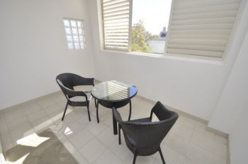 Camperdown 11 Briggs Furnished Apartment - St Kilda Accommodation 14