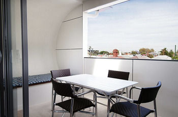 Position Perfect - St Kilda Accommodation 6