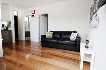 Position Perfect - St Kilda Accommodation 20
