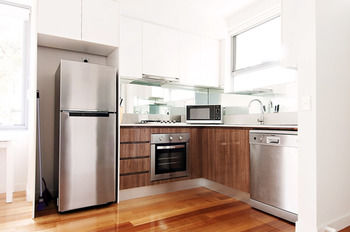 Position Perfect - St Kilda Accommodation 21