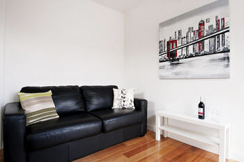 Position Perfect - St Kilda Accommodation 24