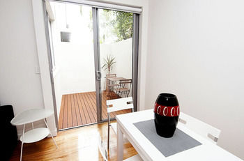 Position Perfect - St Kilda Accommodation 28