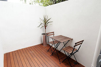 Position Perfect - St Kilda Accommodation 31