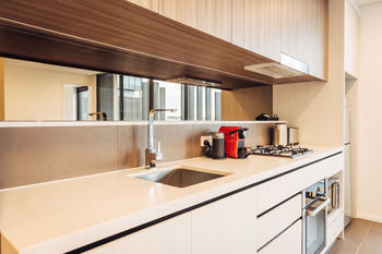 City Edge Box Hill - St Kilda Accommodation 8