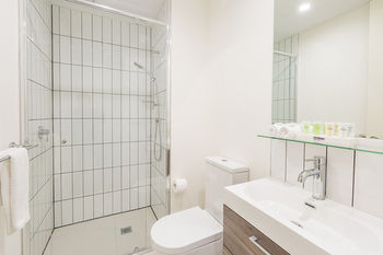City Edge Box Hill - St Kilda Accommodation 12
