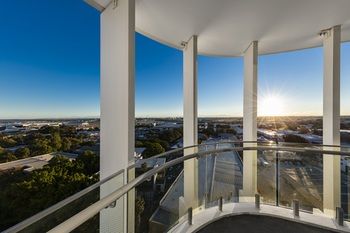 Meriton Serviced Apartments Sydney Airport - St Kilda Accommodation 3
