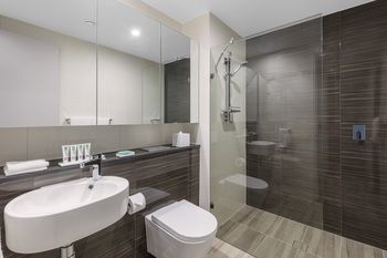 Meriton Serviced Apartments Sydney Airport - St Kilda Accommodation 5