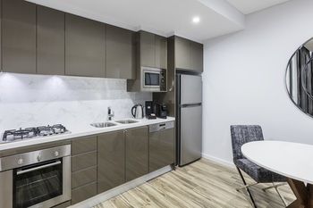 Meriton Serviced Apartments Sydney Airport - St Kilda Accommodation 9