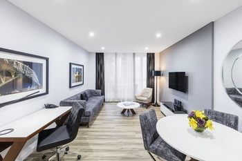 Meriton Serviced Apartments Sydney Airport - St Kilda Accommodation 13