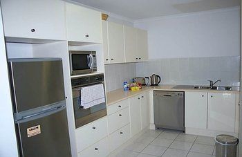 North Ryde 37 Cull Furnished Apartment - St Kilda Accommodation 8