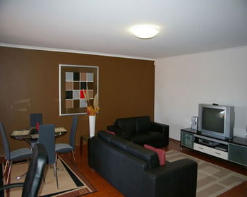 North Ryde 37 Cull Furnished Apartment - St Kilda Accommodation 11