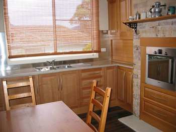 16 Gregson - Silky Oaks - St Kilda Accommodation 13