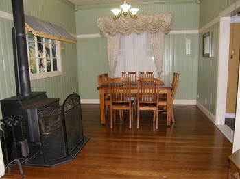 37 Queen Gloucester - St Kilda Accommodation 13