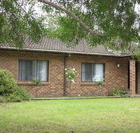 Shady Trees Barrington Holiday House - St Kilda Accommodation