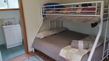 Copeland Cabins - St Kilda Accommodation 5