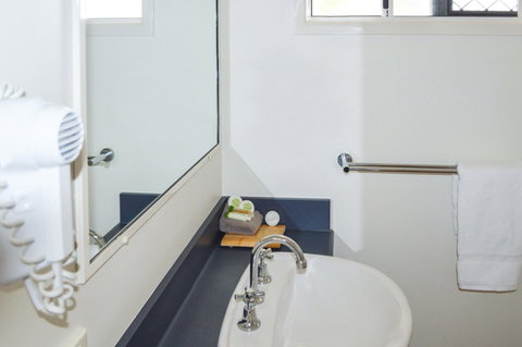 BEST WESTERN Boulevard Lodge - St Kilda Accommodation 11