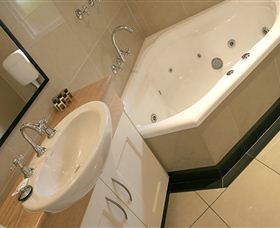 Graham Apartments - St Kilda Accommodation 4