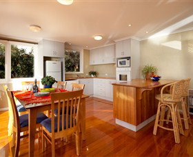 Boat Harbour Beach House - The Waterfront - St Kilda Accommodation 3