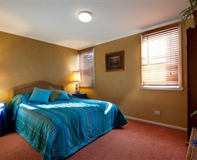 Boat Harbour Beach House - The Waterfront - St Kilda Accommodation 5