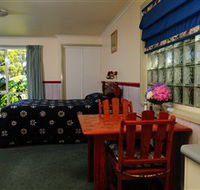 Crays Accommodation - Innes Street - St Kilda Accommodation
