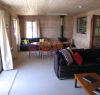 Bicheno Holiday Rentals - 27 Gordon Street - St Kilda Accommodation