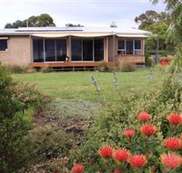 Beach and Boat Accommodation - St Kilda Accommodation