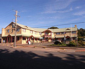 Parer's King Island Hotel - St Kilda Accommodation 0