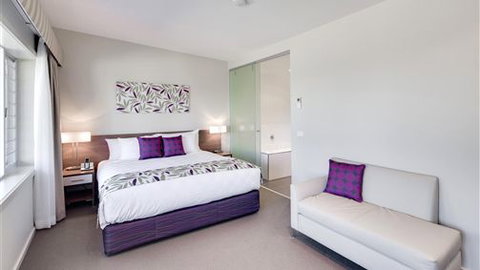 Comfort Inn Drouin - St Kilda Accommodation 2