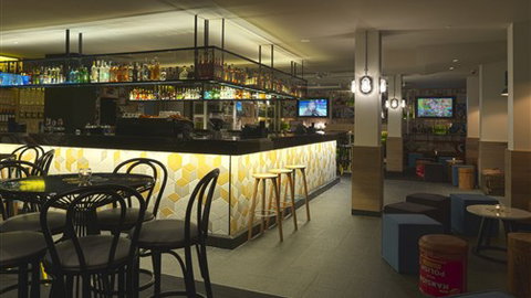 QT Falls Creek Resort - St Kilda Accommodation 7