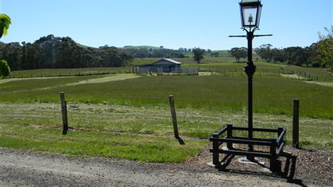 Cygnet Park Country Retreat - St Kilda Accommodation 5