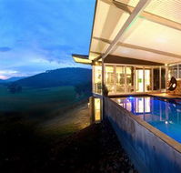 Feathertop Chateau - St Kilda Accommodation