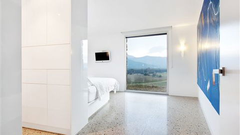 Feathertop Chateau - St Kilda Accommodation 6