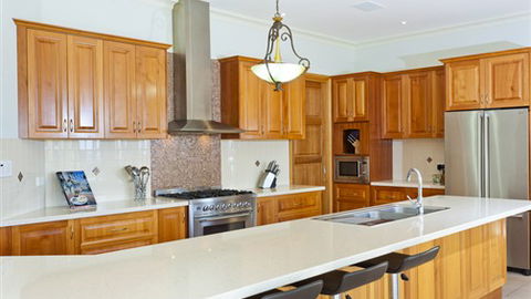 Tuscan Getaway - St Kilda Accommodation 3