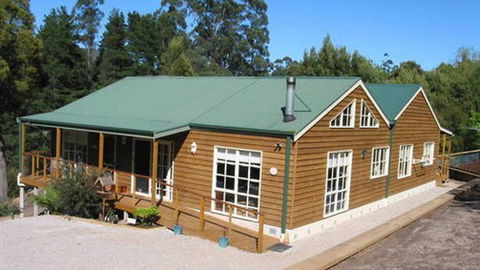 Wattletree Cottage - St Kilda Accommodation 1