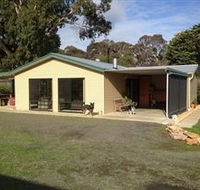 Breakaway Farmstay - St Kilda Accommodation