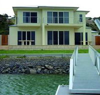 Grandview House Port Vincent Marina - St Kilda Accommodation