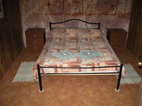 Radeka Downunder Underground Motel And Backpacker Inn - St Kilda Accommodation 1