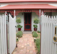 Airleigh Rose Cottage - St Kilda Accommodation