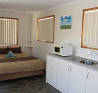 Ardrossan Caravan Park - St Kilda Accommodation
