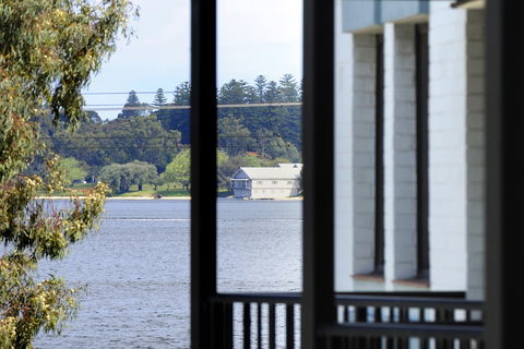 Assured Waterside Apartments - St Kilda Accommodation 1