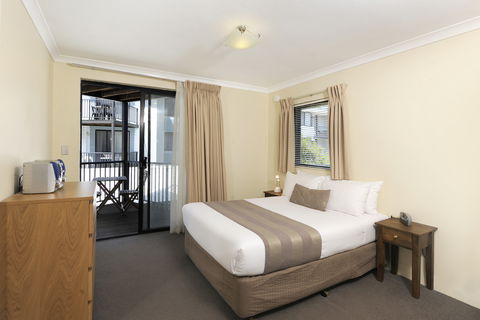 Assured Waterside Apartments - St Kilda Accommodation 8