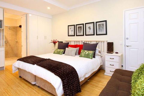 Chapel Woods Bed And Breakfast - St Kilda Accommodation 2