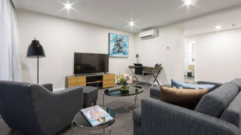 Avenue Hotel Canberra - St Kilda Accommodation 4