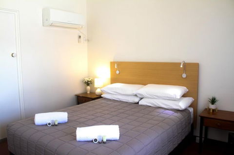 Cowra Motor Inn - St Kilda Accommodation 1