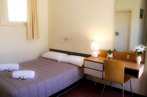 Cowra Motor Inn - St Kilda Accommodation 4