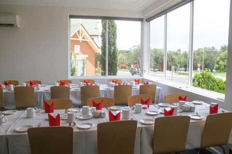 Cowra Motor Inn - St Kilda Accommodation 5