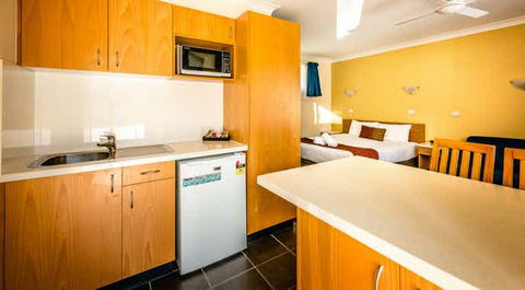 Park Beach Resort Motel - St Kilda Accommodation 2