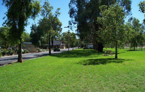 Cowra Holiday Park - St Kilda Accommodation 0